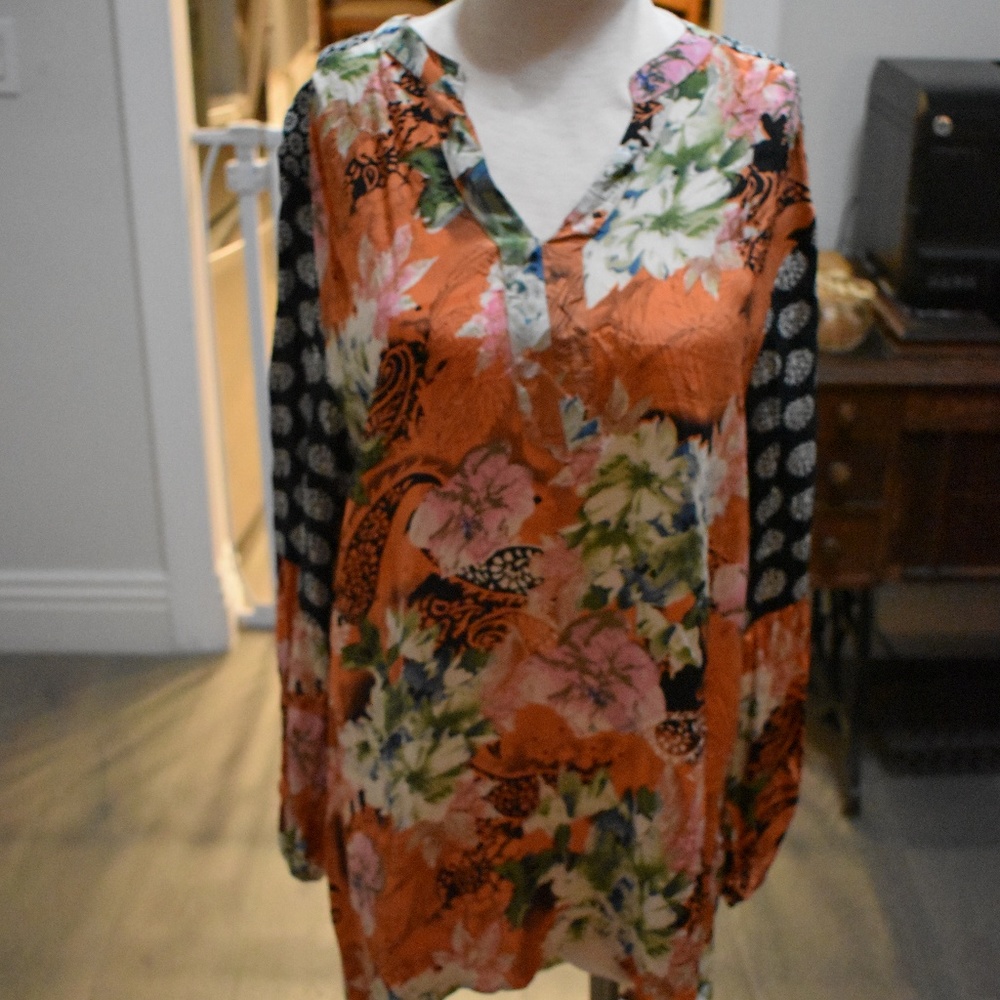 Tolani Silk Tunic Blouse